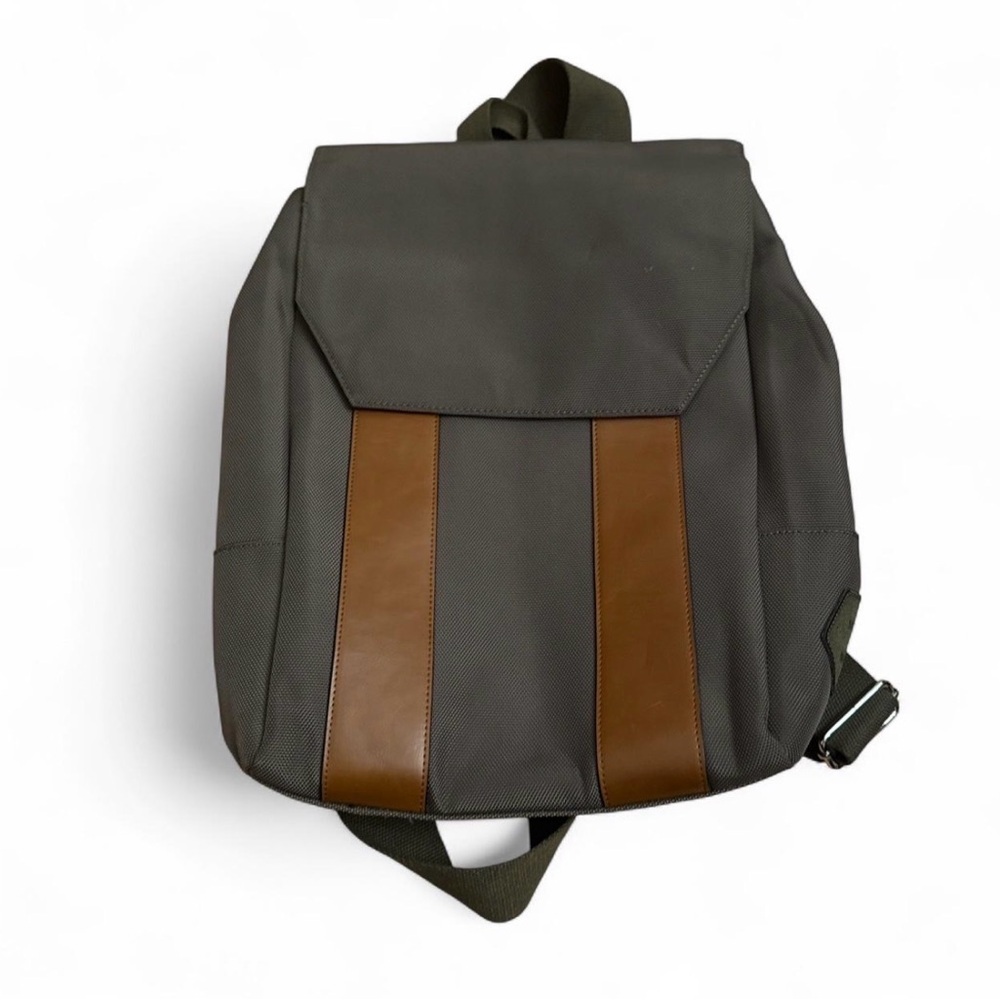 Steele & Borough - The Backpack in Forest - Picture 7 of 9